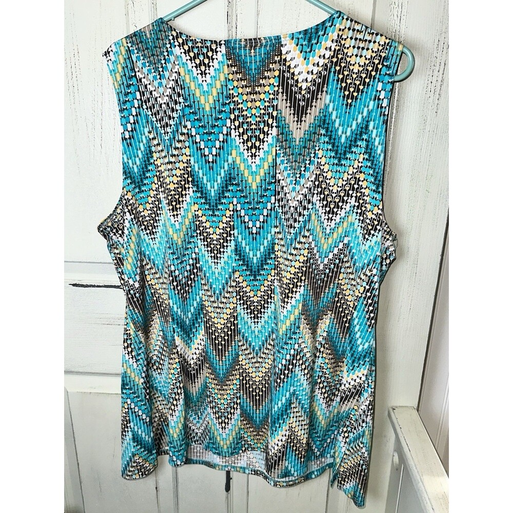 Dressbarn Tank Top Size 2X chevron print teal turquoise - Picture 3 of 8